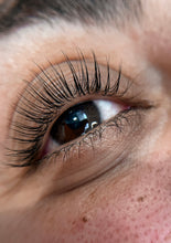 Carica l'immagine nel visualizzatore di Gallery, Prenotazione CORSO LAMINAZIONE CIGLIA