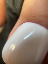 Carica l'immagine nel visualizzatore di Gallery, PRENOTAZIONE CORSO PEDICURE CON SEMIPERMANENTE E FRESA