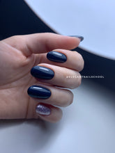 Carica l'immagine nel visualizzatore di Gallery, Corso MANICURE RUSSA CON FRESA E SEMIPERMANENTE CON RINFORZO