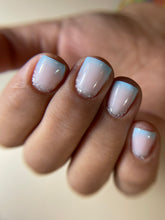 Carica l'immagine nel visualizzatore di Gallery, Corso MANICURE RUSSA CON FRESA E SEMIPERMANENTE CON RINFORZO
