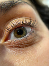 Carica l'immagine nel visualizzatore di Gallery, Prenotazione                         CORSO LAMINAZIONE CIGLIA
